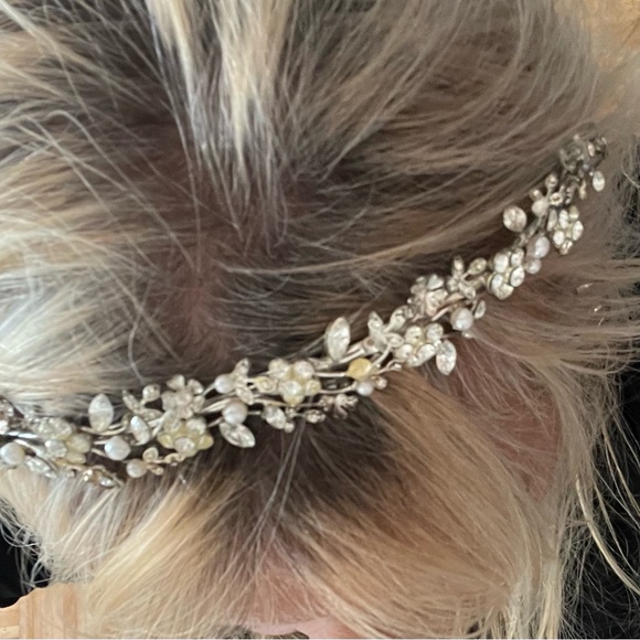 Bridal Rhinestone Flower Crown - Picture 7 of 7